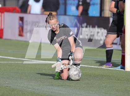 Thumbnail 3 in Bountiful vs. Skyline (UHSAA 5A Final) photogallery.