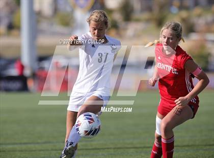 Thumbnail 3 in Bountiful vs. Skyline (UHSAA 5A Final) photogallery.