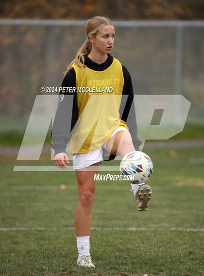 Thumbnail 3 in Portsmouth vs Winnacunnet (NHIAA Division I First Round) photogallery.