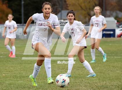 Thumbnail 1 in Portsmouth vs Winnacunnet (NHIAA Division I First Round) photogallery.