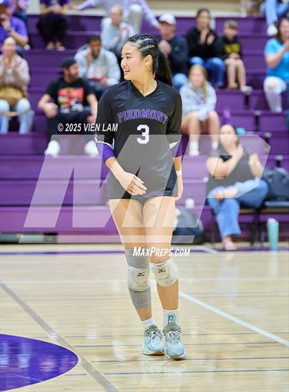 Thumbnail 3 in Urban @ Piedmont (CIF NCS Division 4 Round One) photogallery.