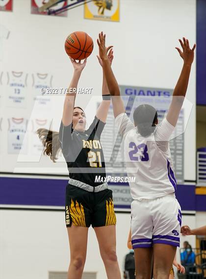 Thumbnail 1 in Avon vs. Ben Davis (Ben Davis Holiday Classic) photogallery.