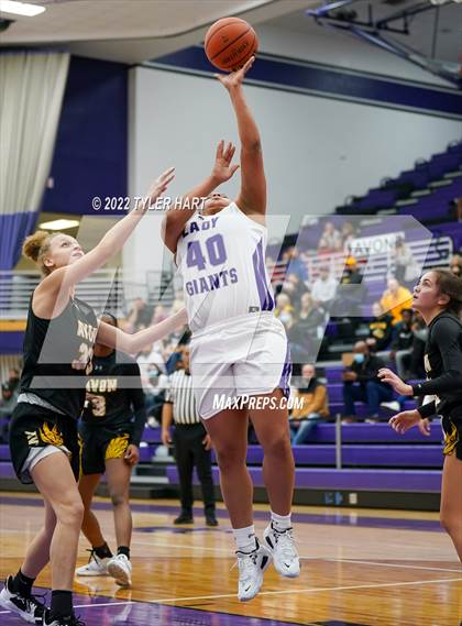 Thumbnail 1 in Avon vs. Ben Davis (Ben Davis Holiday Classic) photogallery.
