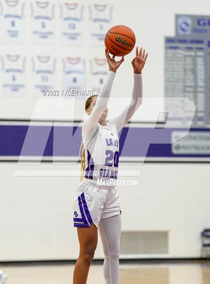 Thumbnail 1 in Avon vs. Ben Davis (Ben Davis Holiday Classic) photogallery.