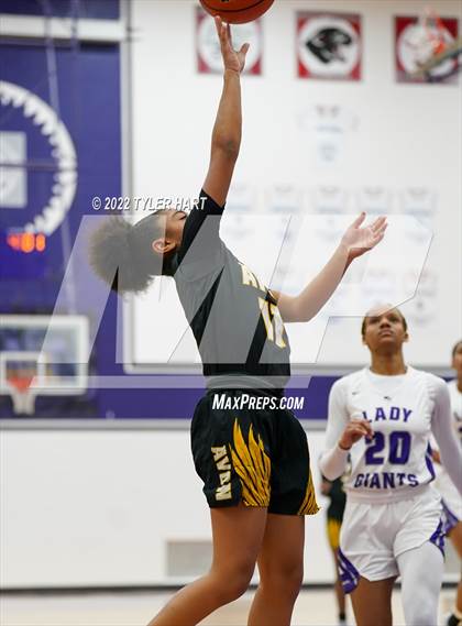 Thumbnail 3 in Avon vs. Ben Davis (Ben Davis Holiday Classic) photogallery.