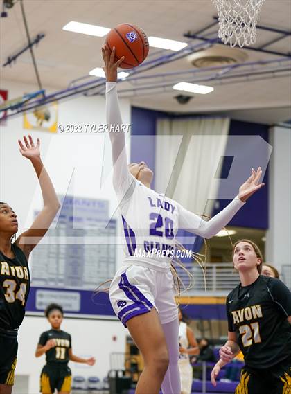 Thumbnail 1 in Avon vs. Ben Davis (Ben Davis Holiday Classic) photogallery.