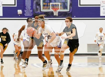 Thumbnail 1 in Avon vs. Ben Davis (Ben Davis Holiday Classic) photogallery.