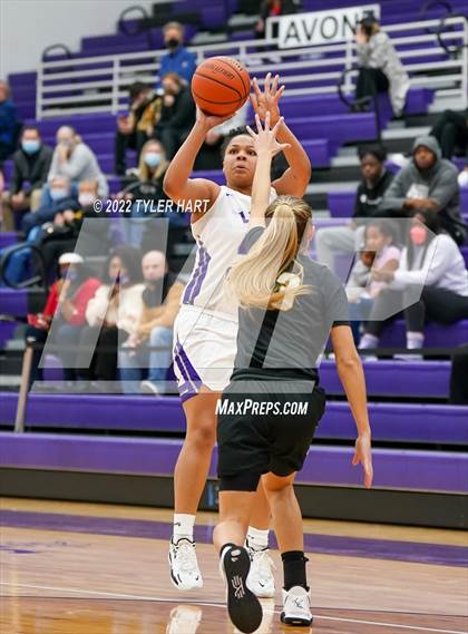 Thumbnail 3 in Avon vs. Ben Davis (Ben Davis Holiday Classic) photogallery.