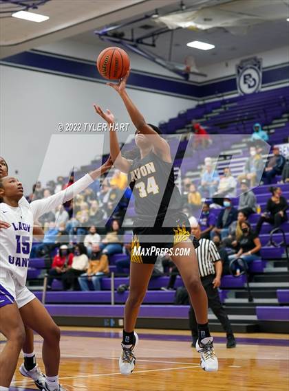 Thumbnail 1 in Avon vs. Ben Davis (Ben Davis Holiday Classic) photogallery.