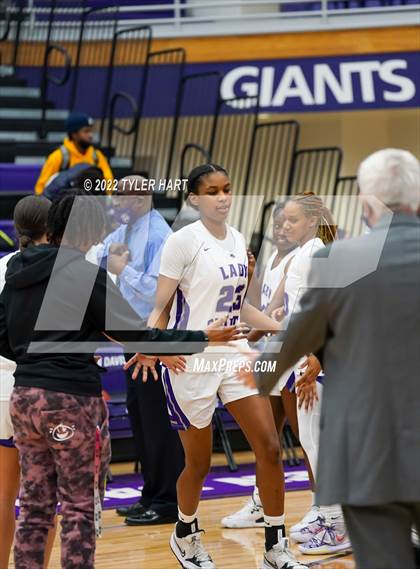 Thumbnail 1 in Avon vs. Ben Davis (Ben Davis Holiday Classic) photogallery.