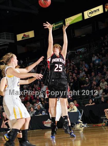 Thumbnail 2 in Simla vs. Pawnee (CHSAA 1A Final Four) photogallery.