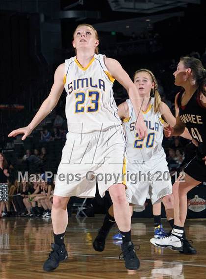 Thumbnail 2 in Simla vs. Pawnee (CHSAA 1A Final Four) photogallery.