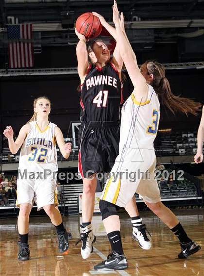 Thumbnail 2 in Simla vs. Pawnee (CHSAA 1A Final Four) photogallery.