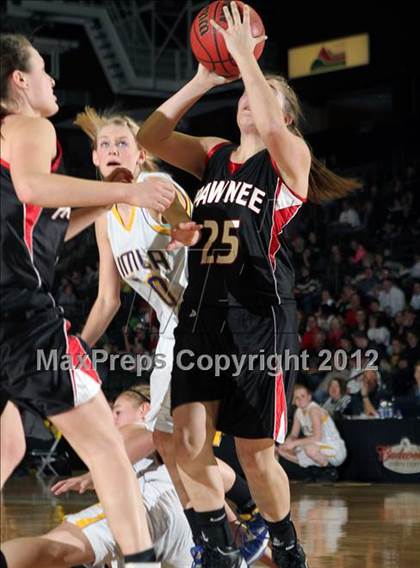Thumbnail 3 in Simla vs. Pawnee (CHSAA 1A Final Four) photogallery.