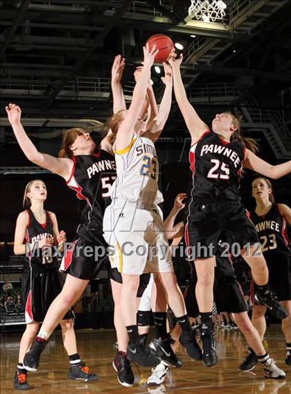 Thumbnail 2 in Simla vs. Pawnee (CHSAA 1A Final Four) photogallery.