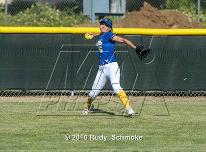 Thumbnail 3 in San Pasqual @ Mission Hills photogallery.