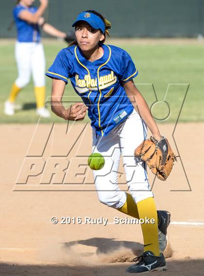 Thumbnail 3 in San Pasqual @ Mission Hills photogallery.