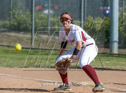 Thumbnail 3 in San Pasqual @ Mission Hills photogallery.