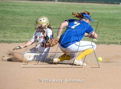Thumbnail 3 in San Pasqual @ Mission Hills photogallery.