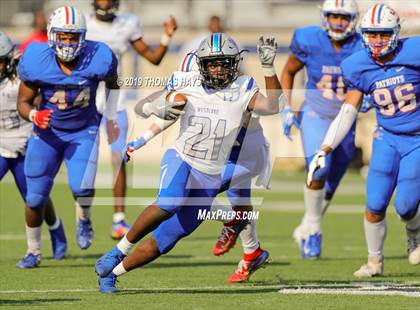Thumbnail 1 in Westlake vs. John Curtis Christian (Battle on the Border) photogallery.