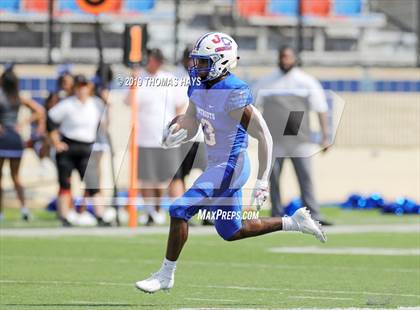 Thumbnail 2 in Westlake vs. John Curtis Christian (Battle on the Border) photogallery.