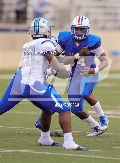 Thumbnail 3 in Westlake vs. John Curtis Christian (Battle on the Border) photogallery.