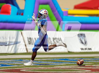 Thumbnail 2 in Westlake vs. John Curtis Christian (Battle on the Border) photogallery.