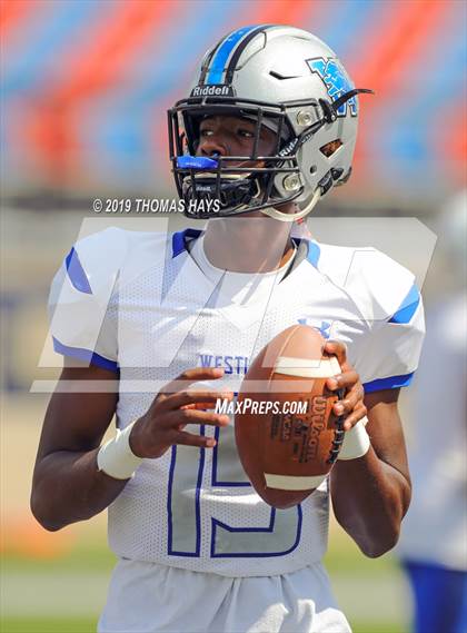 Thumbnail 2 in Westlake vs. John Curtis Christian (Battle on the Border) photogallery.