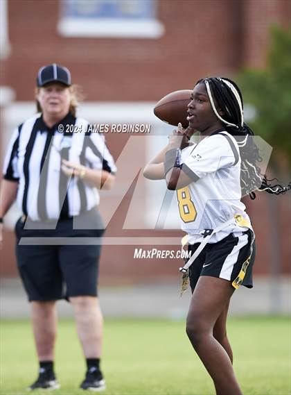 Thumbnail 2 in Stanton vs Englewood (FHSAA 1A District 7A Final) photogallery.