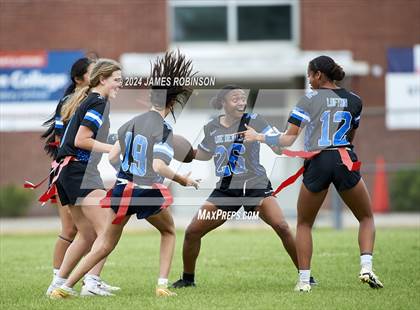 Thumbnail 3 in Stanton vs Englewood (FHSAA 1A District 7A Final) photogallery.