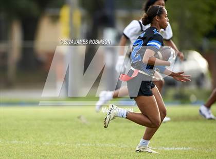 Thumbnail 3 in Stanton vs Englewood (FHSAA 1A District 7A Final) photogallery.