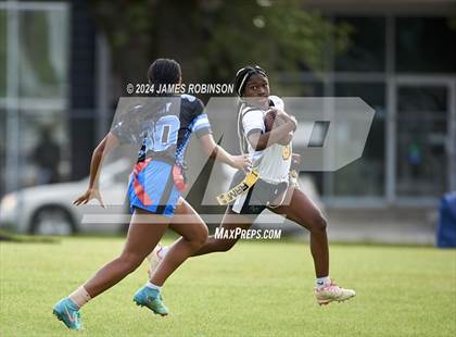 Thumbnail 1 in Stanton vs Englewood (FHSAA 1A District 7A Final) photogallery.