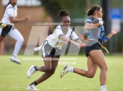 Thumbnail 1 in Stanton vs Englewood (FHSAA 1A District 7A Final) photogallery.