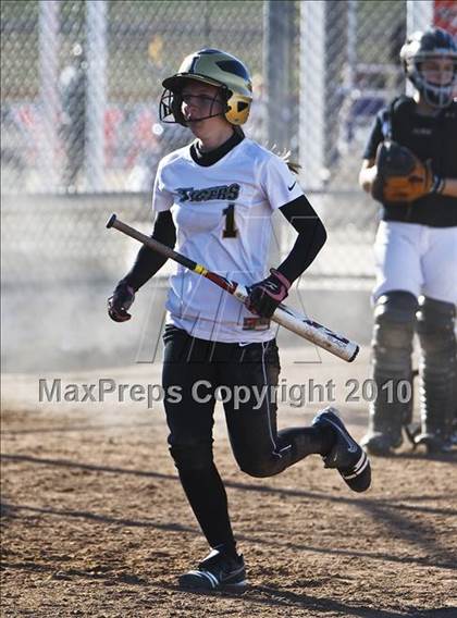 Thumbnail 3 in Irving vs Cleburne (Brewer Tournament) photogallery.