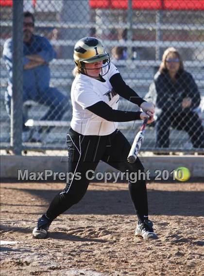 Thumbnail 1 in Irving vs Cleburne (Brewer Tournament) photogallery.
