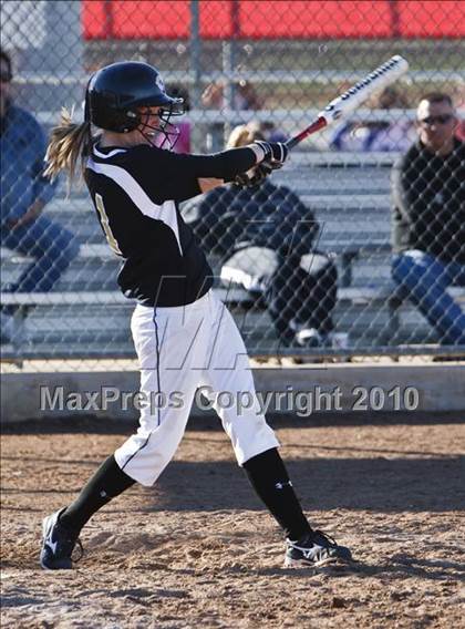 Thumbnail 3 in Irving vs Cleburne (Brewer Tournament) photogallery.