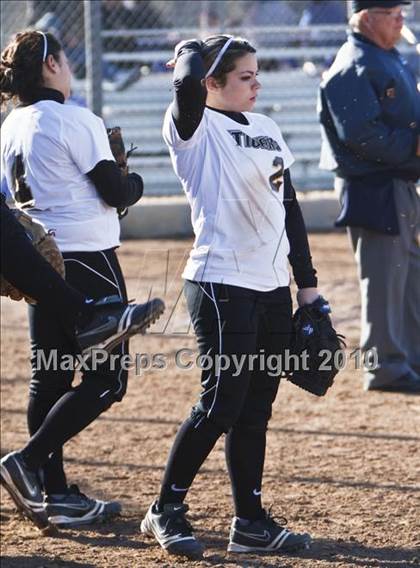 Thumbnail 1 in Irving vs Cleburne (Brewer Tournament) photogallery.