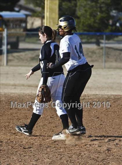 Thumbnail 1 in Irving vs Cleburne (Brewer Tournament) photogallery.
