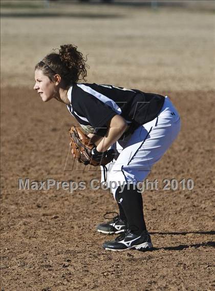 Thumbnail 1 in Irving vs Cleburne (Brewer Tournament) photogallery.