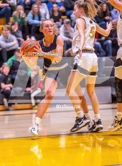 Thumbnail 3 in Victor @ Honeoye Falls-Lima photogallery.