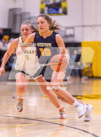 Thumbnail 3 in Victor @ Honeoye Falls-Lima photogallery.