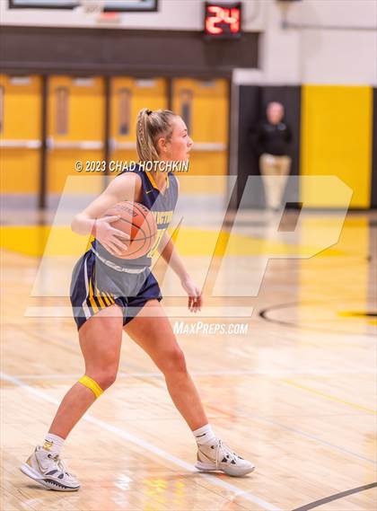 Thumbnail 2 in Victor @ Honeoye Falls-Lima photogallery.
