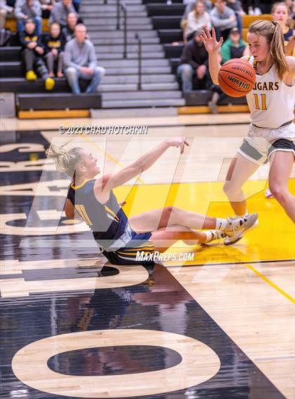 Thumbnail 2 in Victor @ Honeoye Falls-Lima photogallery.