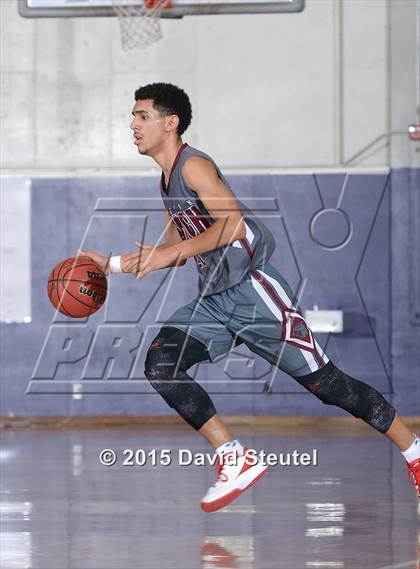 Thumbnail 3 in Weston Ranch vs. Capital Christian (St. Hope Elite Classic) photogallery.