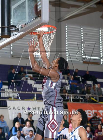 Thumbnail 1 in Weston Ranch vs. Capital Christian (St. Hope Elite Classic) photogallery.