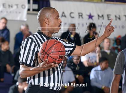 Thumbnail 2 in Weston Ranch vs. Capital Christian (St. Hope Elite Classic) photogallery.