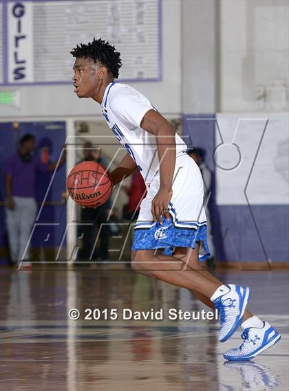 Thumbnail 1 in Weston Ranch vs. Capital Christian (St. Hope Elite Classic) photogallery.