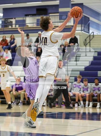 Thumbnail 3 in Meridian vs. Lehi (Tournament of Champions) photogallery.