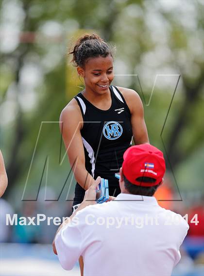 Thumbnail 2 in CHSAA State Track and Field Championships (Girls) photogallery.
