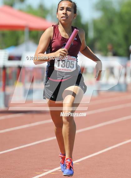 Thumbnail 2 in AIA Track & Field Championships (Girls 4x800 Relay) photogallery.